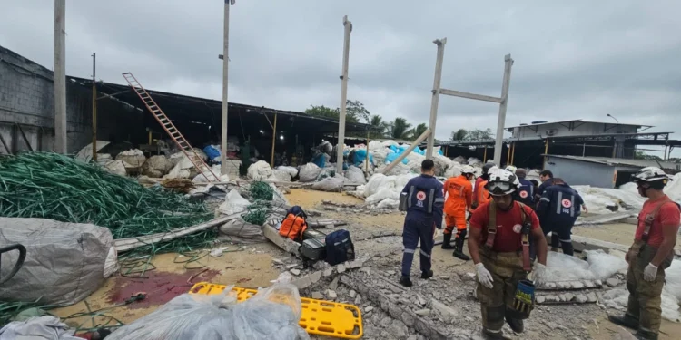 Dois morrem e três ficam feridos após desabamento de marquise em Salvador