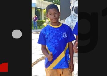 Menino de 11 anos é morto a tiros após ter casa invadida na Bahia