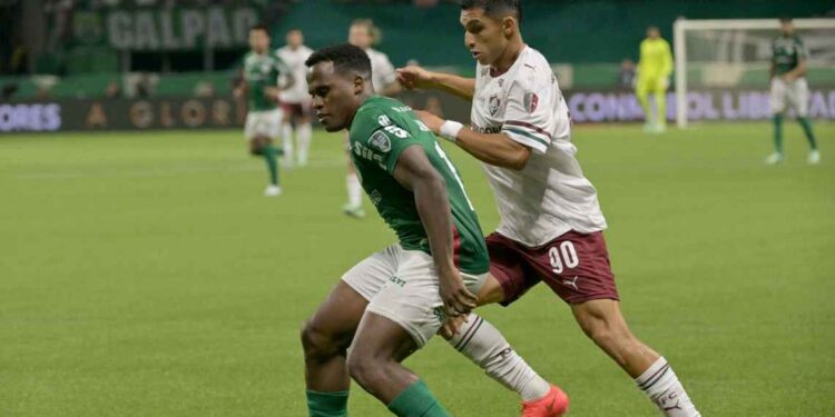 Carlos Miguel brilha, Palmeiras vence Fluminense nos pênaltis e vai à final da Libertadores