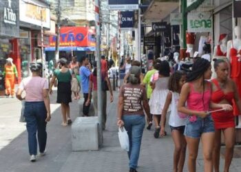 Comércio de Feira de Santana tem funcionamento especial na próxima segunda-feira (12)