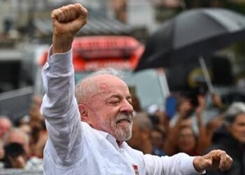 Salvador dá mais de 73% dos votos a Lula em votação marcada por atraso de ônibus