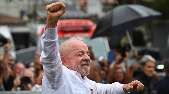 Salvador dá mais de 73% dos votos a Lula em votação marcada por atraso de ônibus